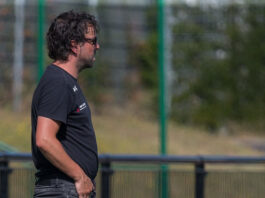 Van Poelje tevreden coach