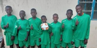 Geef je oude voetbalschoenen een tweede leven